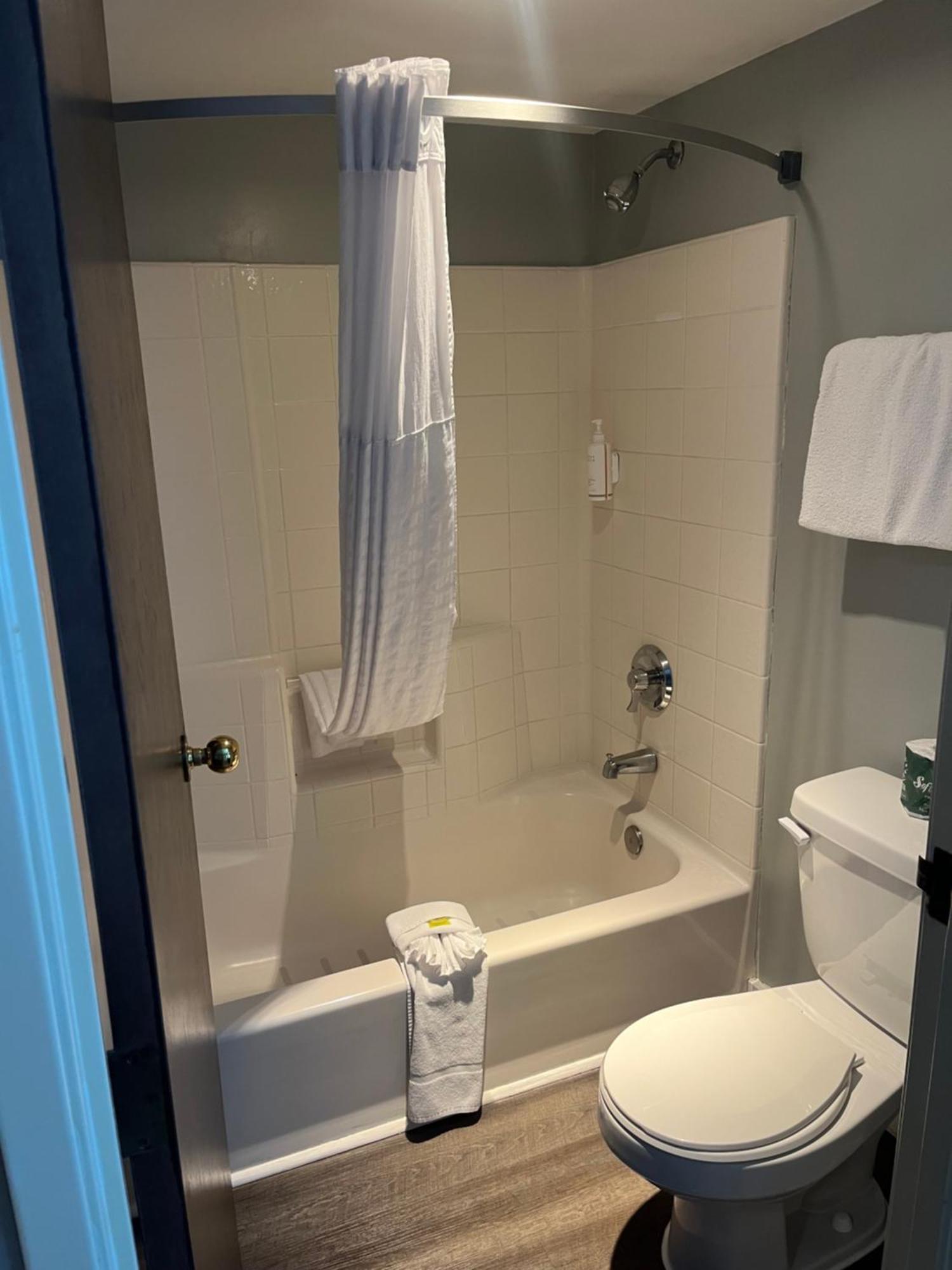 Days Inn By Wyndham Seatac Airport Ngoại thất bức ảnh